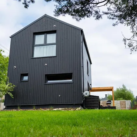 Czarny Amonit - Jura Feriehus *